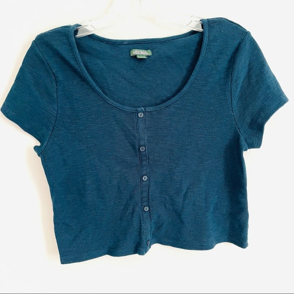 wild fable Tops - Wild Fable Faux Button Crop Top Size Extra Large